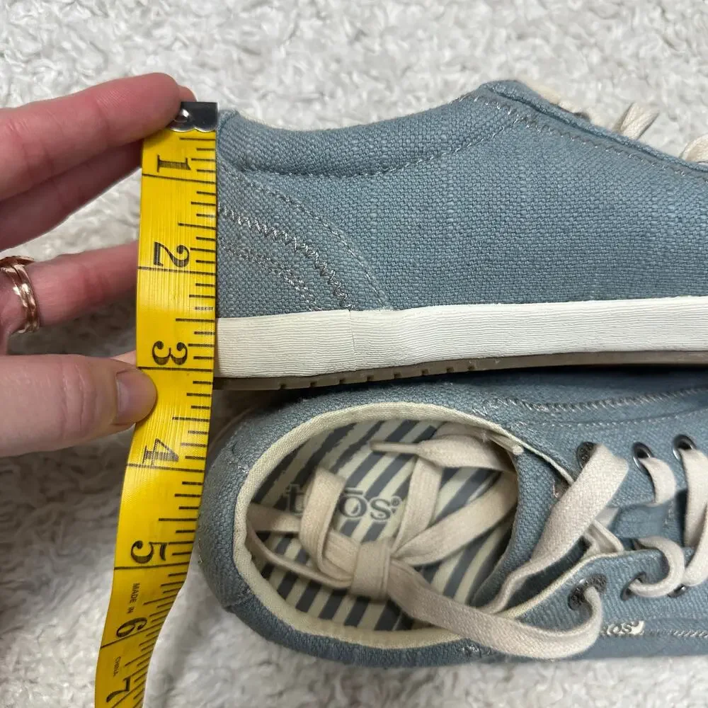 Taos Star Women's Canvas Sneaker 9.5 Lake Blue Removable Footbed Lace Up Coastal